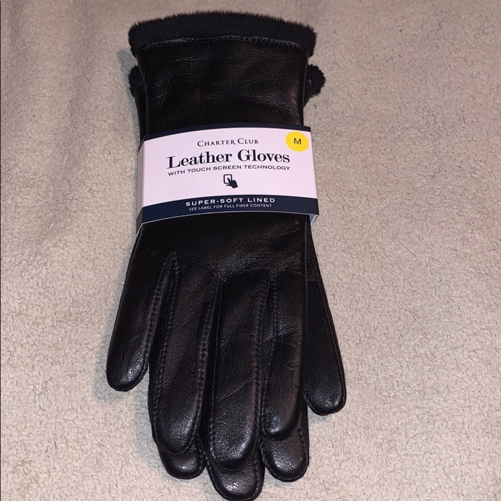 Leather gloves